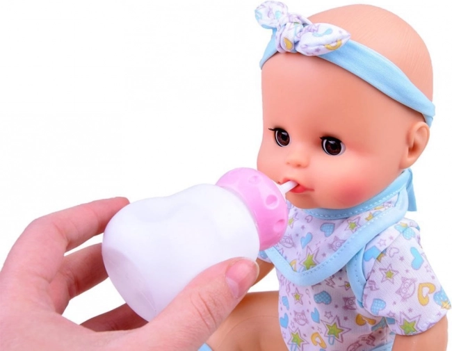 Trinkt und macht Pipi wie ein echtes Baby