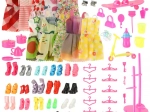 Kleider und Accessoires für Puppen - Megaset mit 85 Teilen