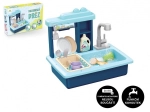Blaues Kindergeschirrspülbecken mit batteriebetriebenem Wasserhahn