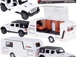 Geländewagen mit Wohnwagen mit Licht und Sound 1:32