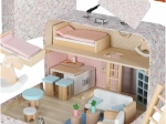 Puppenhaus im Koffer mit Holzzubehör und Möbeln