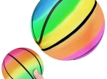 Gummiball in Regenbogenfarben für Kinder 23 cm, leicht und aufblasbar