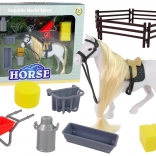 Pferd zum Kämmen mit Stall und Zubehör