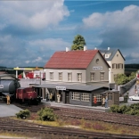 Piko Hobby Bahnhof Burgstein H0 Bausatz