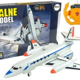 RC-Passagierflugzeug mit Beleuchtung und Fernbedienung 40 MHz