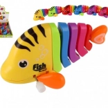 Bunte Plastik-Aufziehfisch 11 cm