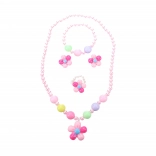 Modisches Set mit Ohrringen