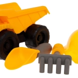 Baufahrzeug mit Helm und Zubehör