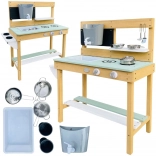 AXI Holzspielküche mit Wasser und Sand