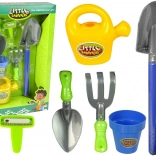 Kindergartenset mit Eimer, Schaufel und Gießkanne