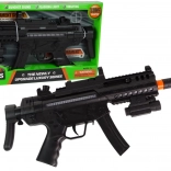 Großes Maschinengewehr mit Batterie Licht Sound Vibration