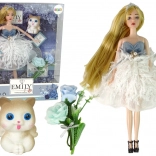 Puppe Emily mit Kätzchen und Blumen