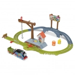 Thomas & Friends Farbauslieferungs-Set – motorisierte Eisenbahnstrecke mit Kran