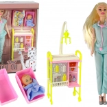 Ärztliche Puppe mit langen Haaren und Zubehör