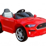 Rotes Kinder-Elektroauto