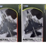 Metallflugzeug mit Rückzugantrieb und Batterien