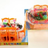 Puppentisch mit Speisen, Stühlchen und Geschirr