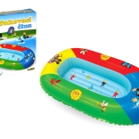 Aufblasbares Kinderboot mit dem kleinen Maulwurf