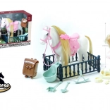 Bauernhof-Set mit Pony und Puppe
