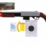 Schrotflinte mit Kugeln und Zubehör